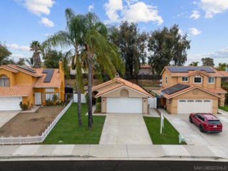 39705 Creative Drive Photo